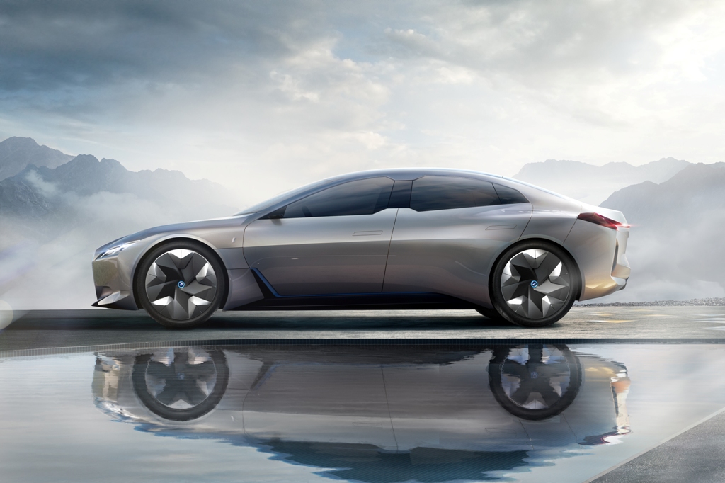 12.BMW i Vision Dynamics概念车.jpg
