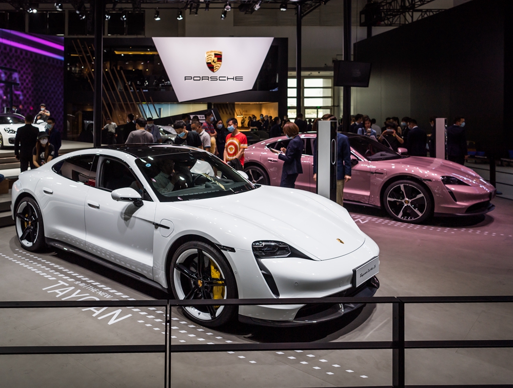 The Taycan Turbo S and the Taycan on the same stage.jpg