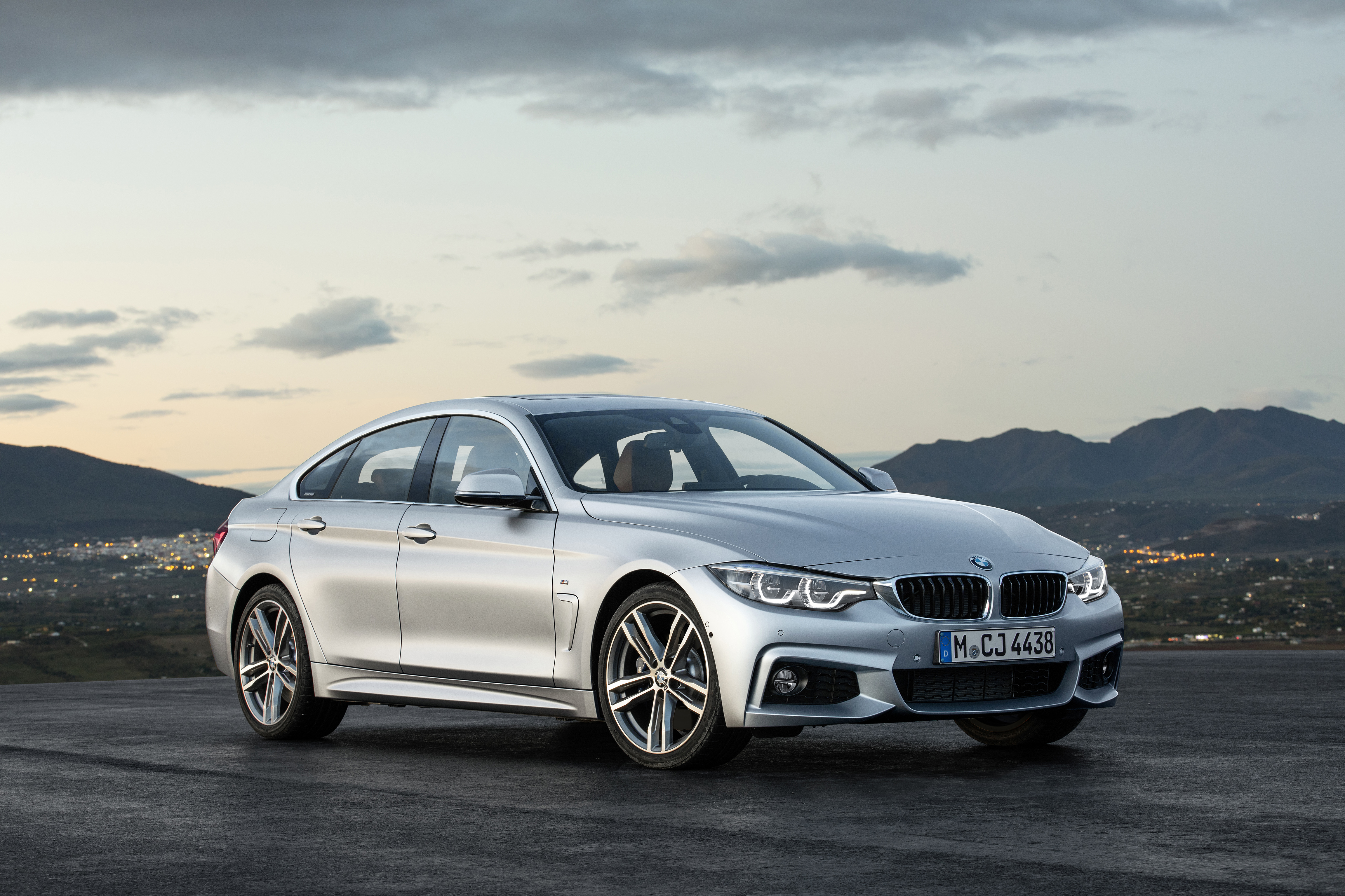 P90245284_highRes_bmw-4-series-m-sport.jpg