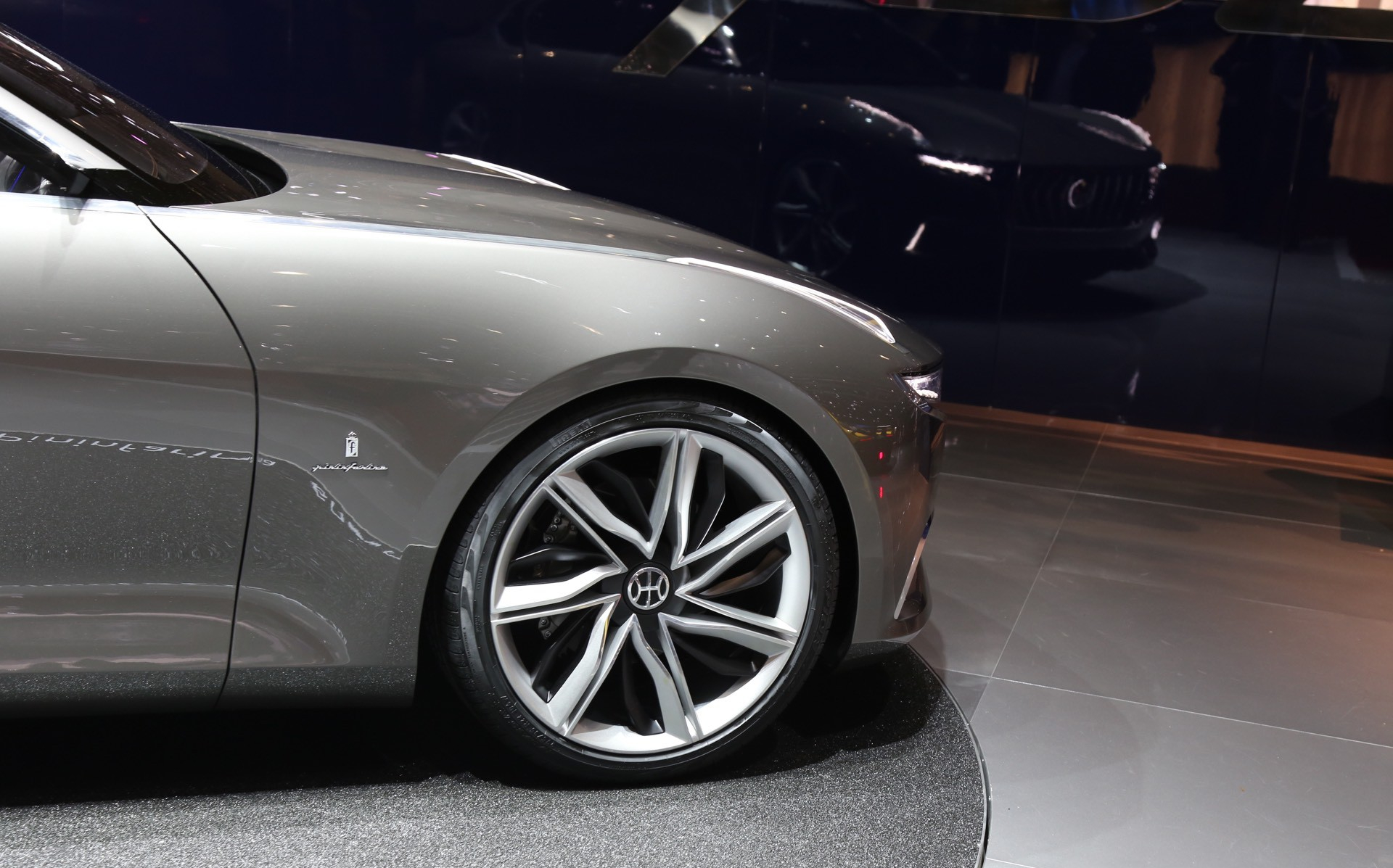 Pininfarina-H600-at-Geneva-201711.jpg