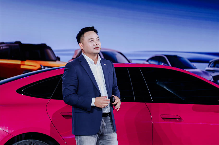奇瑞汽车股份有限公司执行副总裁李学用在现场讲话.jpg
